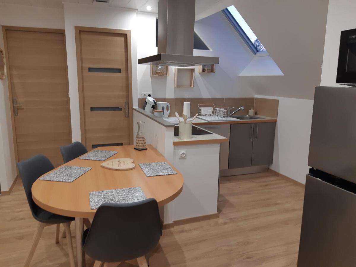 Studio cosy spacieux lumineux avec terrasse Vezelois Extérieur photo