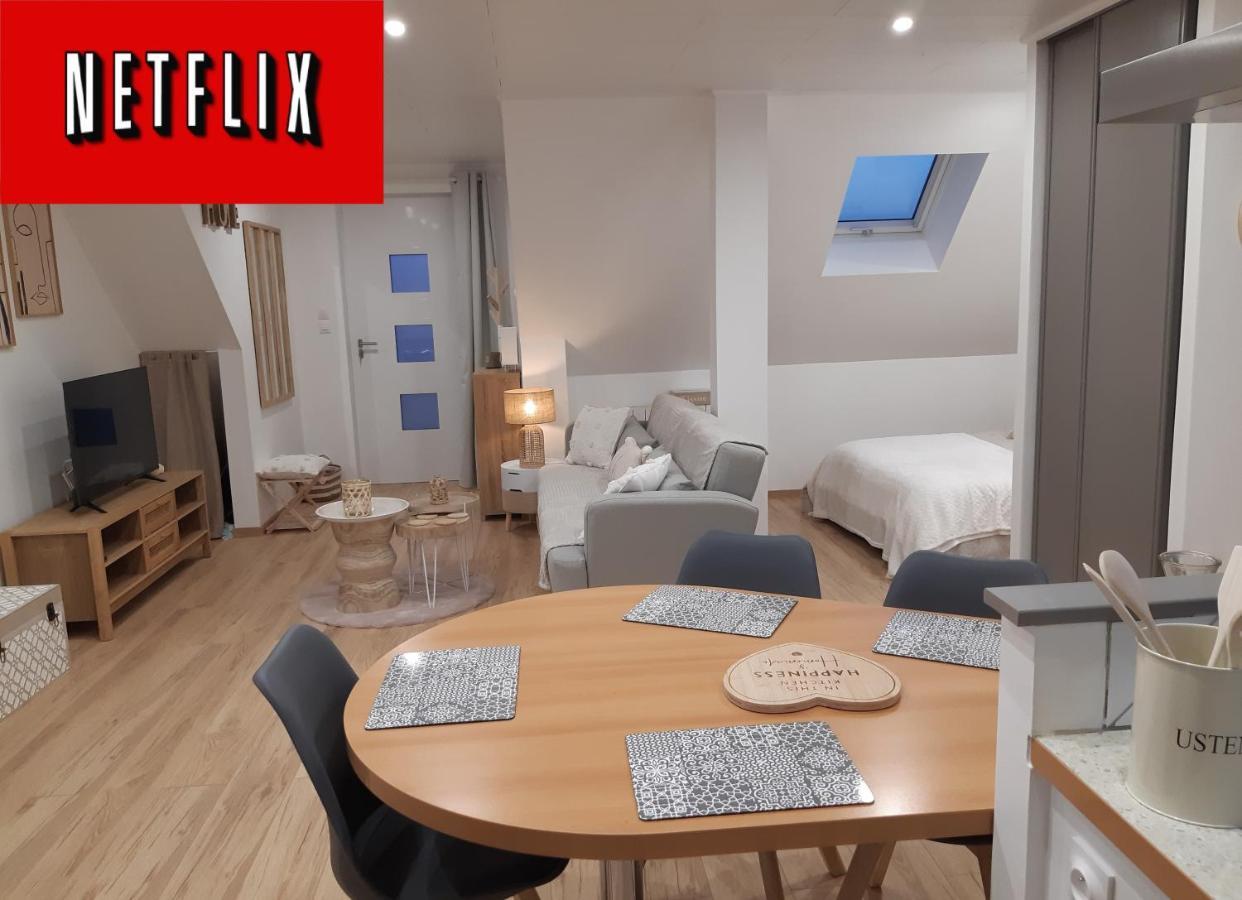 Studio cosy spacieux lumineux avec terrasse Vezelois Extérieur photo