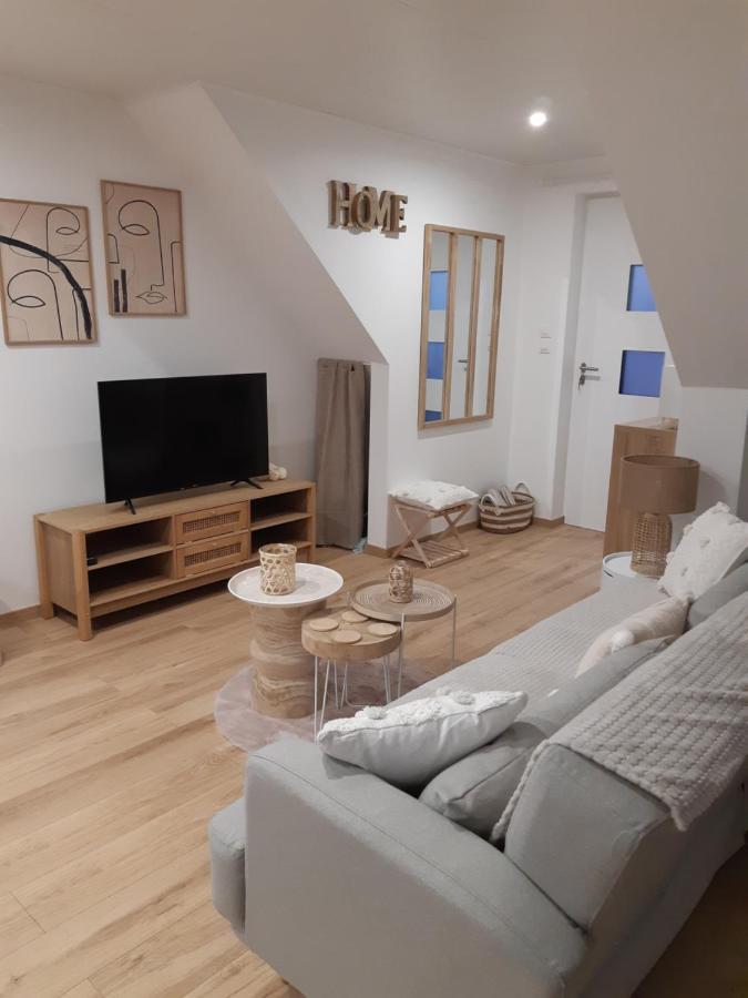 Studio cosy spacieux lumineux avec terrasse Vezelois Extérieur photo
